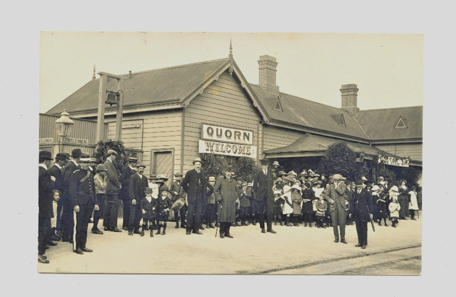 C1910 RP POSTCARD QUORN RAILWAY STATION POLITICAL DIGNITARY STH AUSTRALIA N978