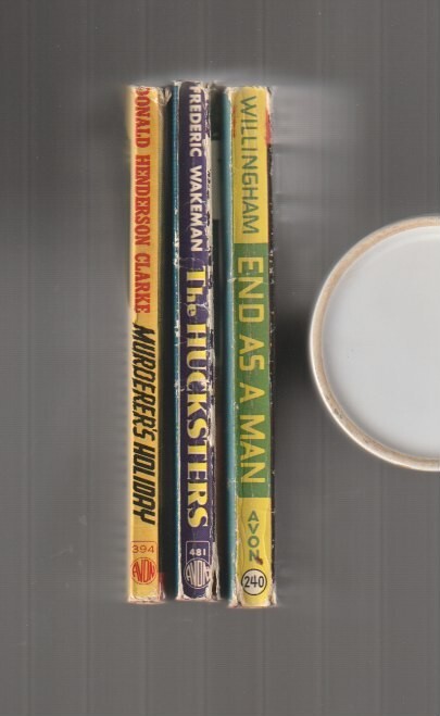 H814 Lot Of 3 Crime Wakeman Clarke Willingham Avon Vintage Paperback Books