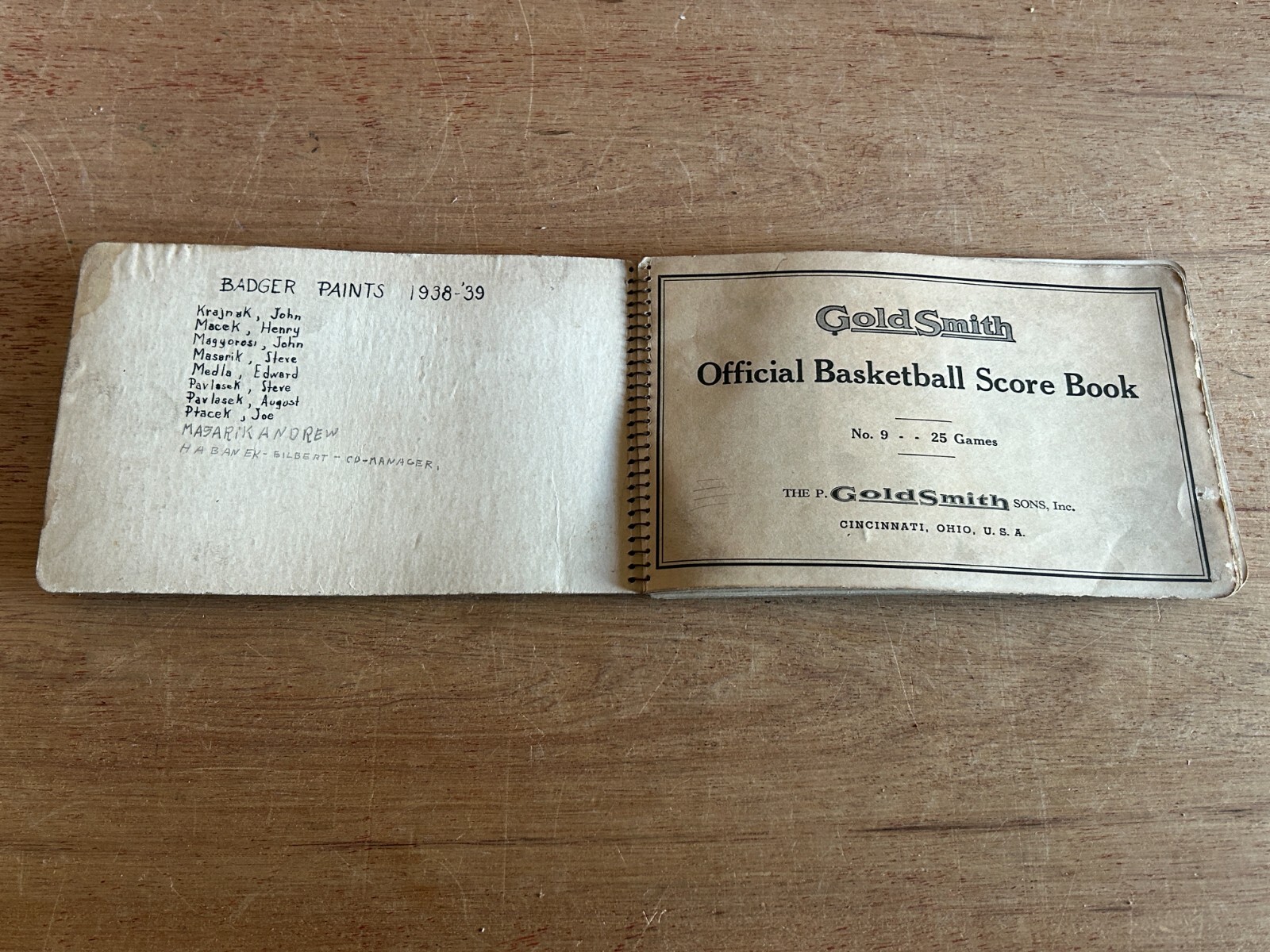 Gold Smith Official Basketball Score Book 1938-39 Badger Paints Cudahy Vtg Ads