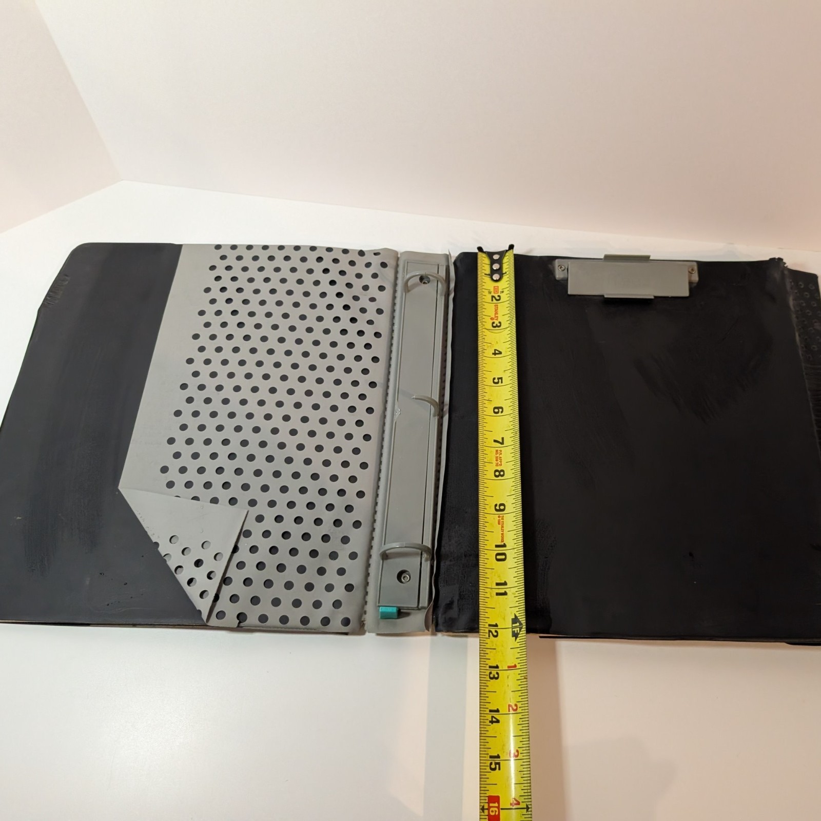 Vintage 80’s Red Ferrari Mead Trapper Keeper Collectible Rare, IN POOR CONDITION