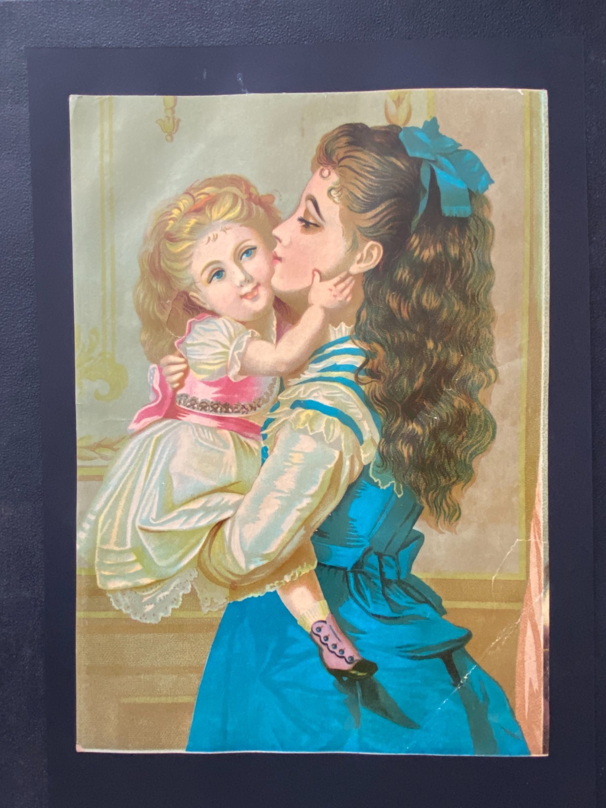 CHROMOS XIXth Century GRD Format 18cm / 26cm “In Mom’s Arms” Engraving Print