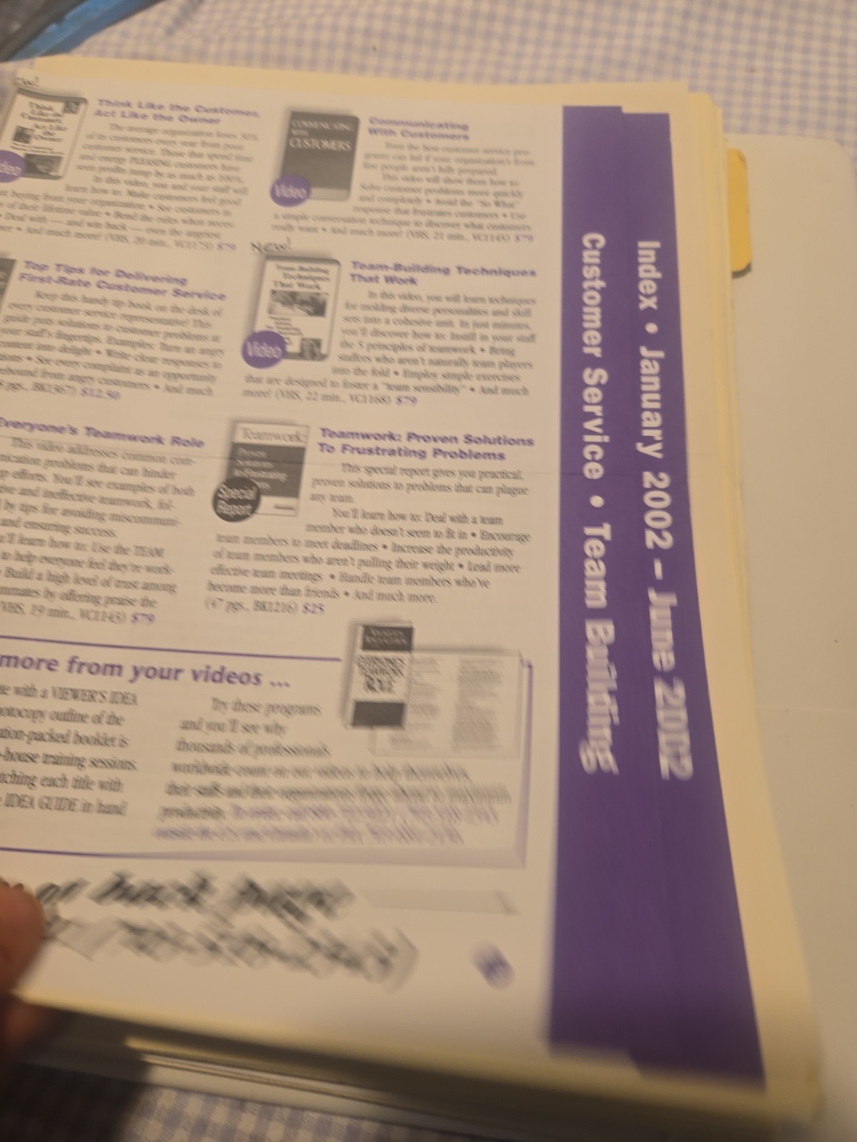 Communication Briefings 2002-2003 Business Management Newsletter Binder Lot
