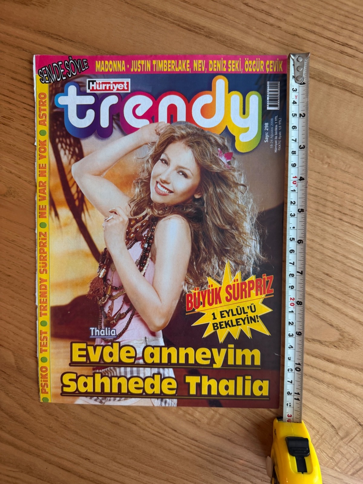 Vintage Hurriyet Trendy Magazine Thalia Cover Rare Turkish Edition 2004