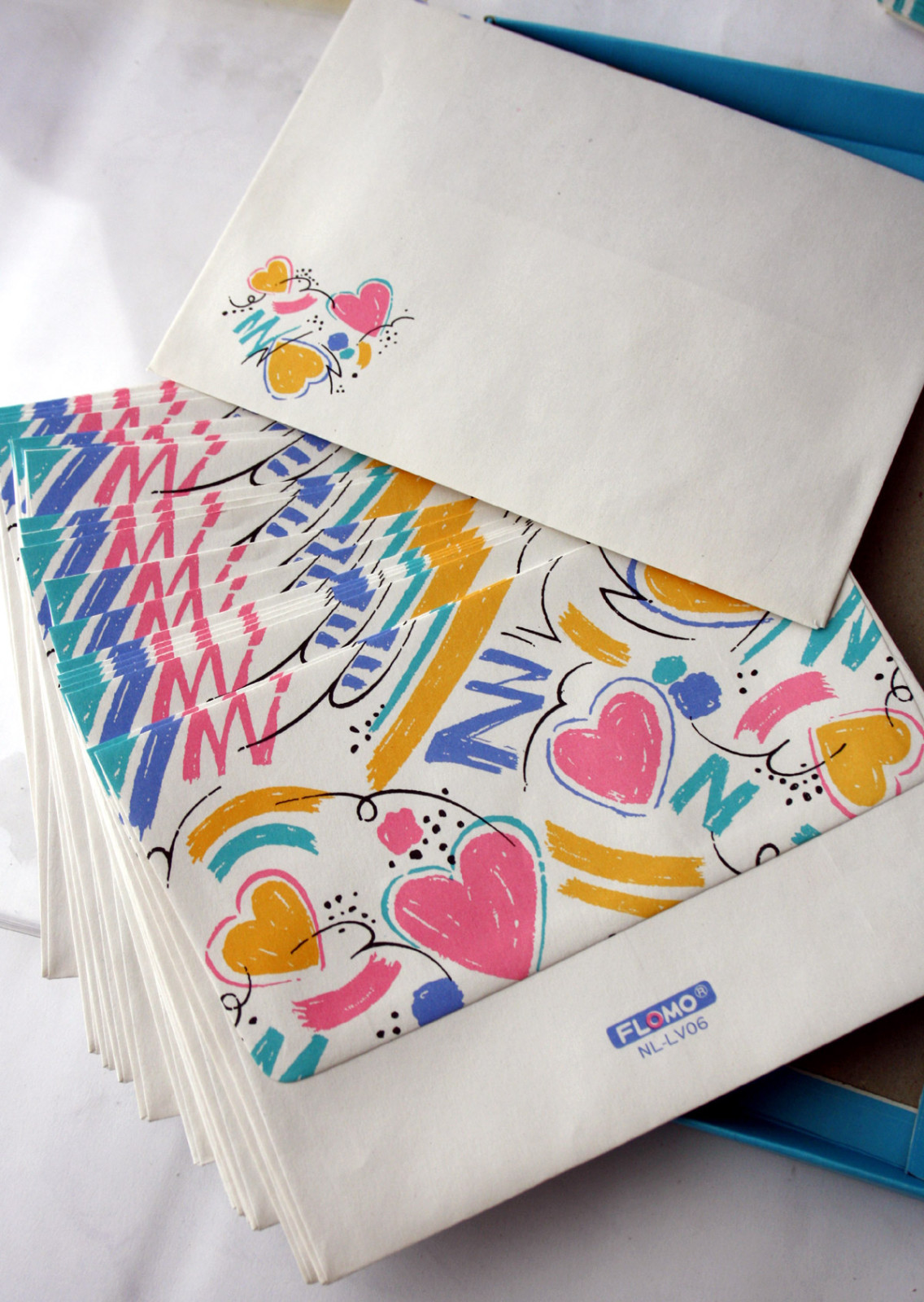 VINTAGE 80’S FLOMO 24X ENVELOPES + 24X PAPER STATIONERY LETTER SET TAIWAN NEW !