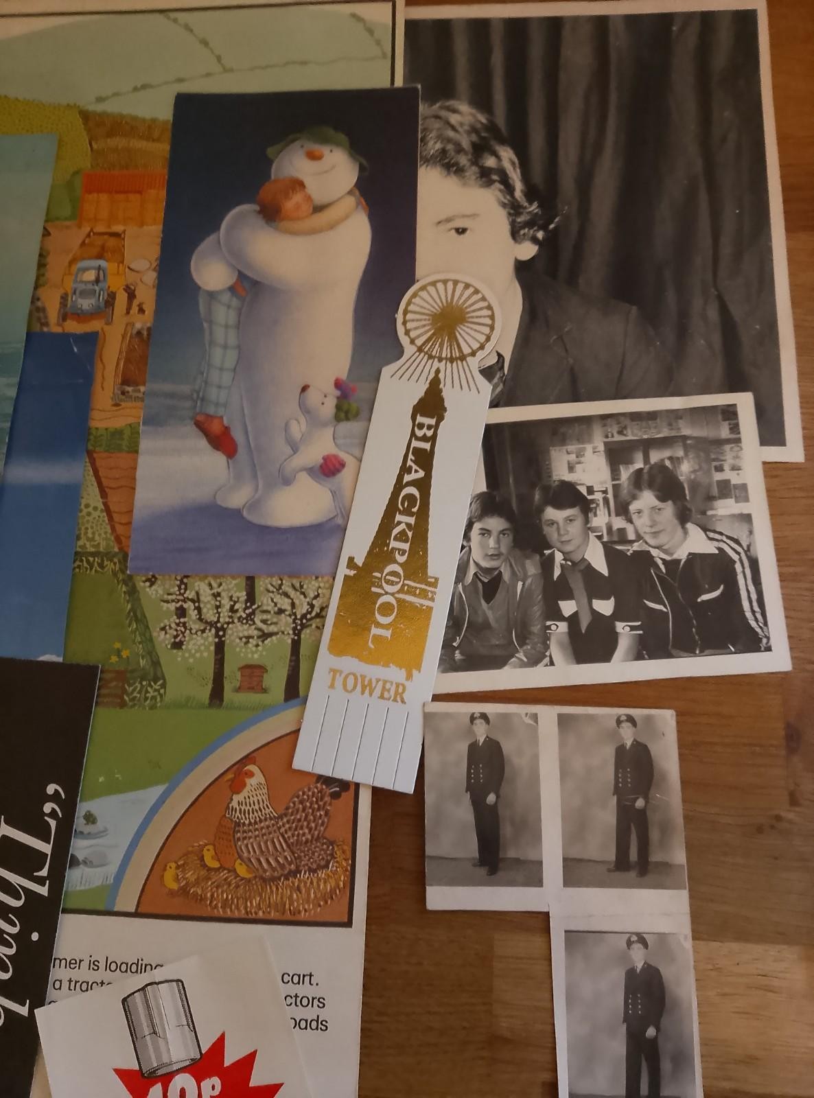 EPHEMERA – Bundle Mixed Paper Ephemera Photos Leaflets Posters Bookmarks Bundle