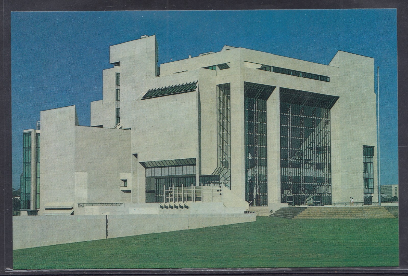 Australia 22c Pre Stamped Postcard – High Court, Canberra, ACT – Unused