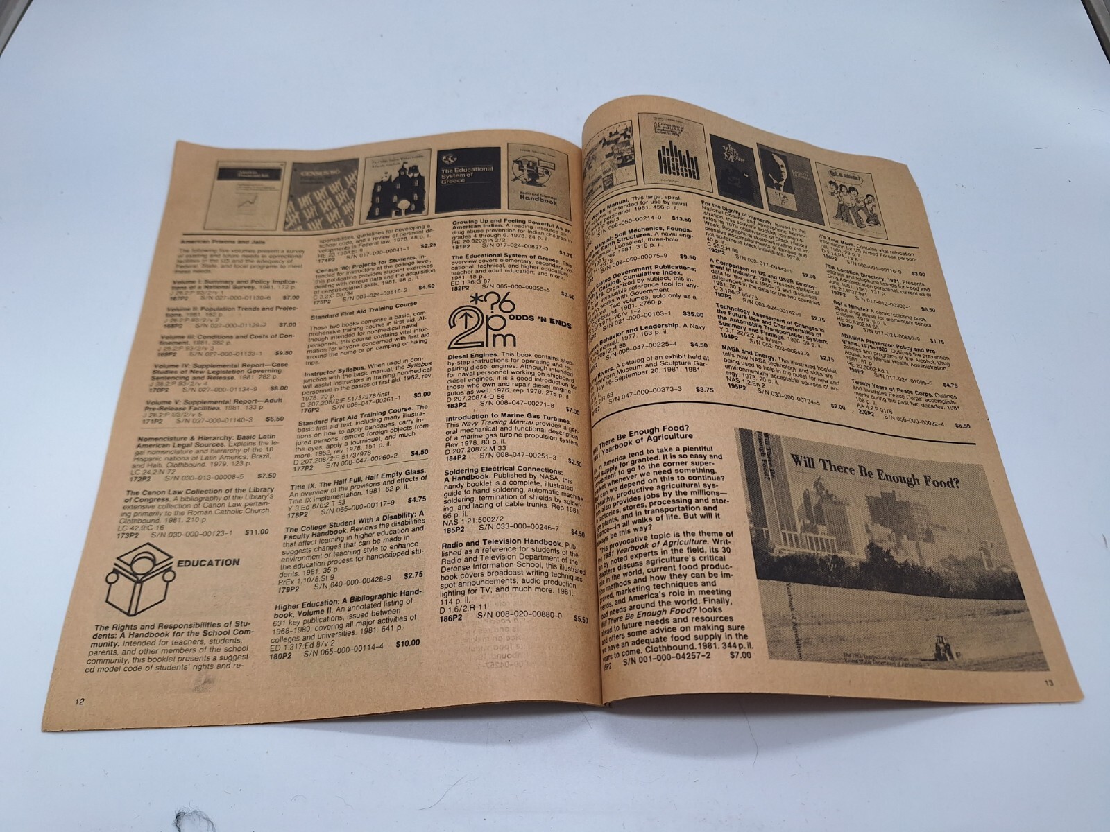 Selected US Government Publications Booklet February 1982 Volume 11 Number 2P rr