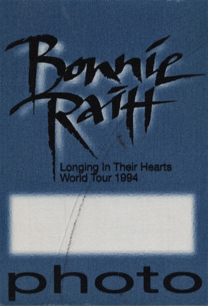Bonnie Raitt 1994 Longing In Their Hearts concert tour Backstage Pass