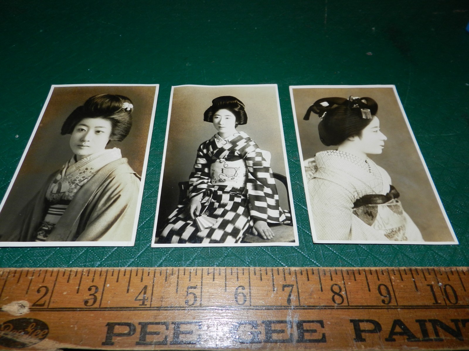 Japan Girl 1940-50s Near Mint Condition Post Card