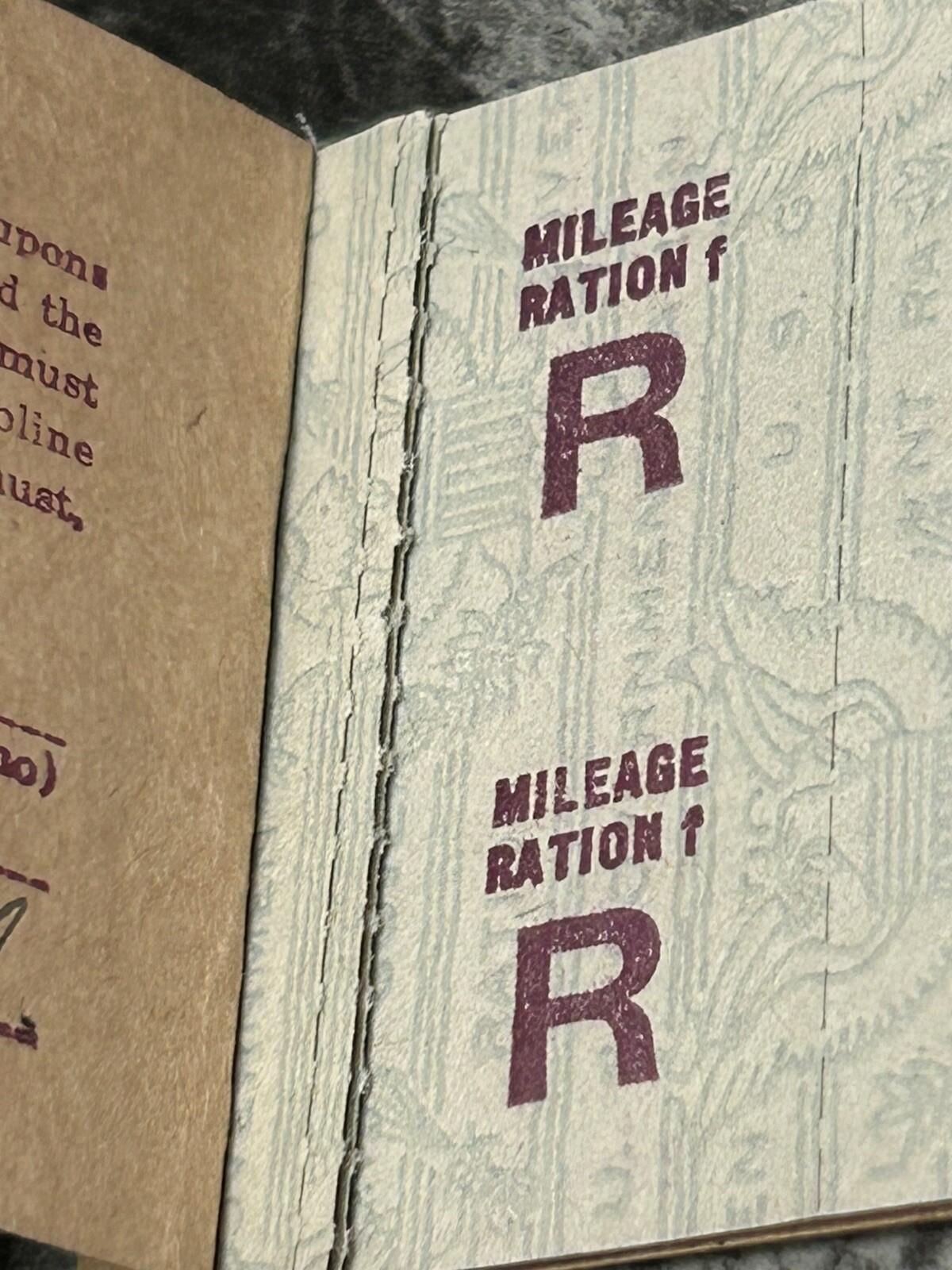 1943-1944 NON HIGHWAY RATIONS BOOKLET WITH 4 FULL PAGES LEFT CHICAGO ILLINOIS