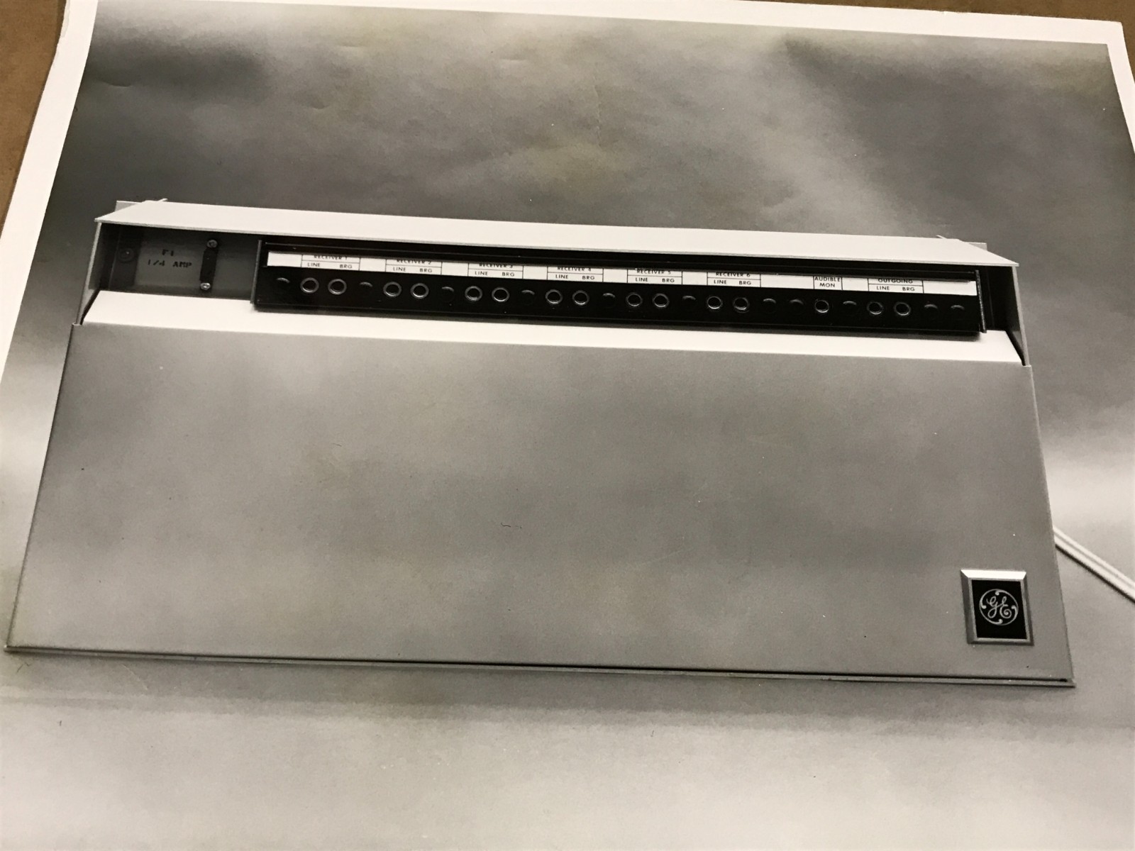Vintage General Electric Amplifier Photograph – 8″ x 10″