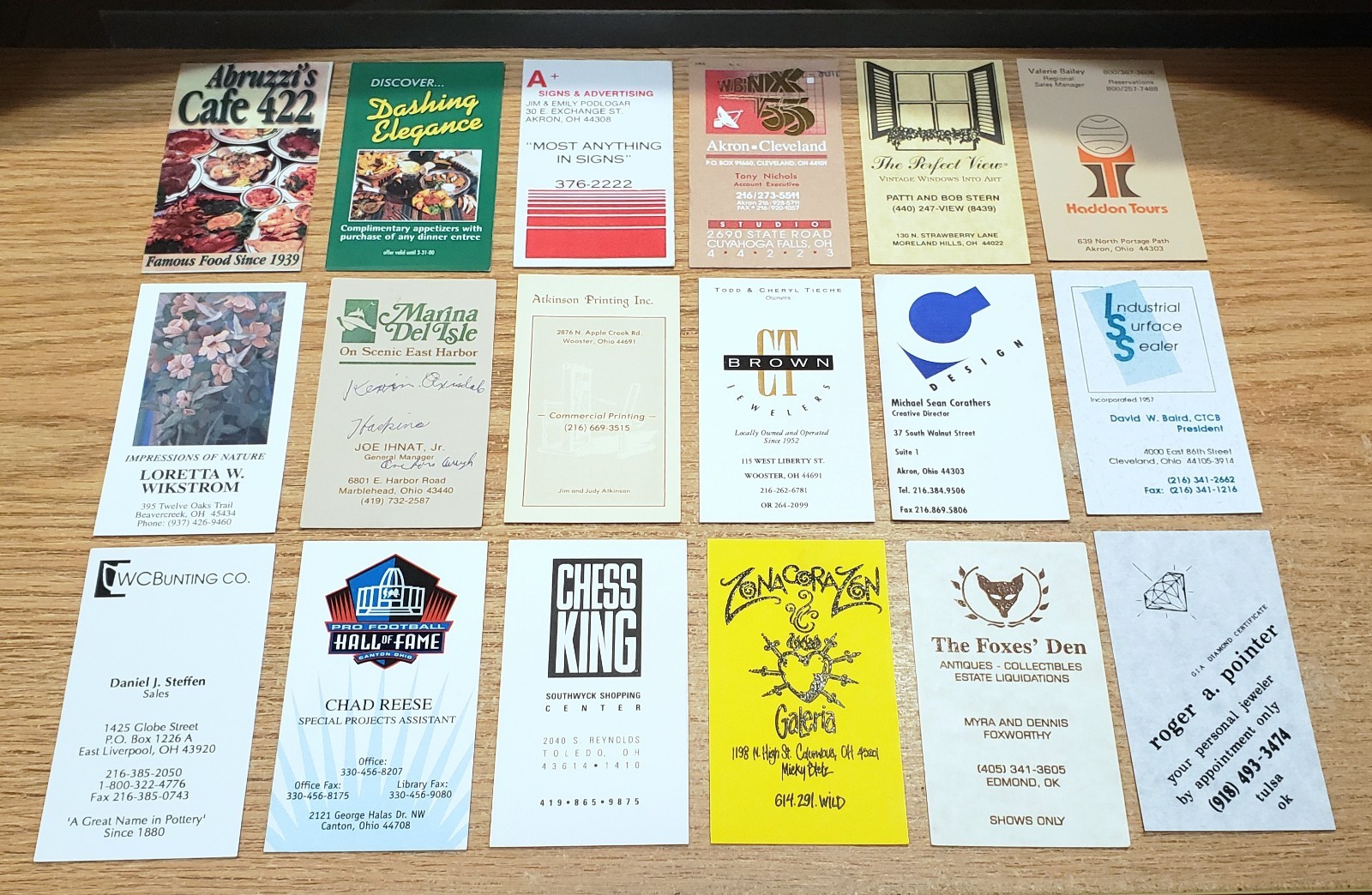 🔥 LOT of 100 VERTICAL BUSINESS CARDS for BUSINESS CARD COLLECTION L17