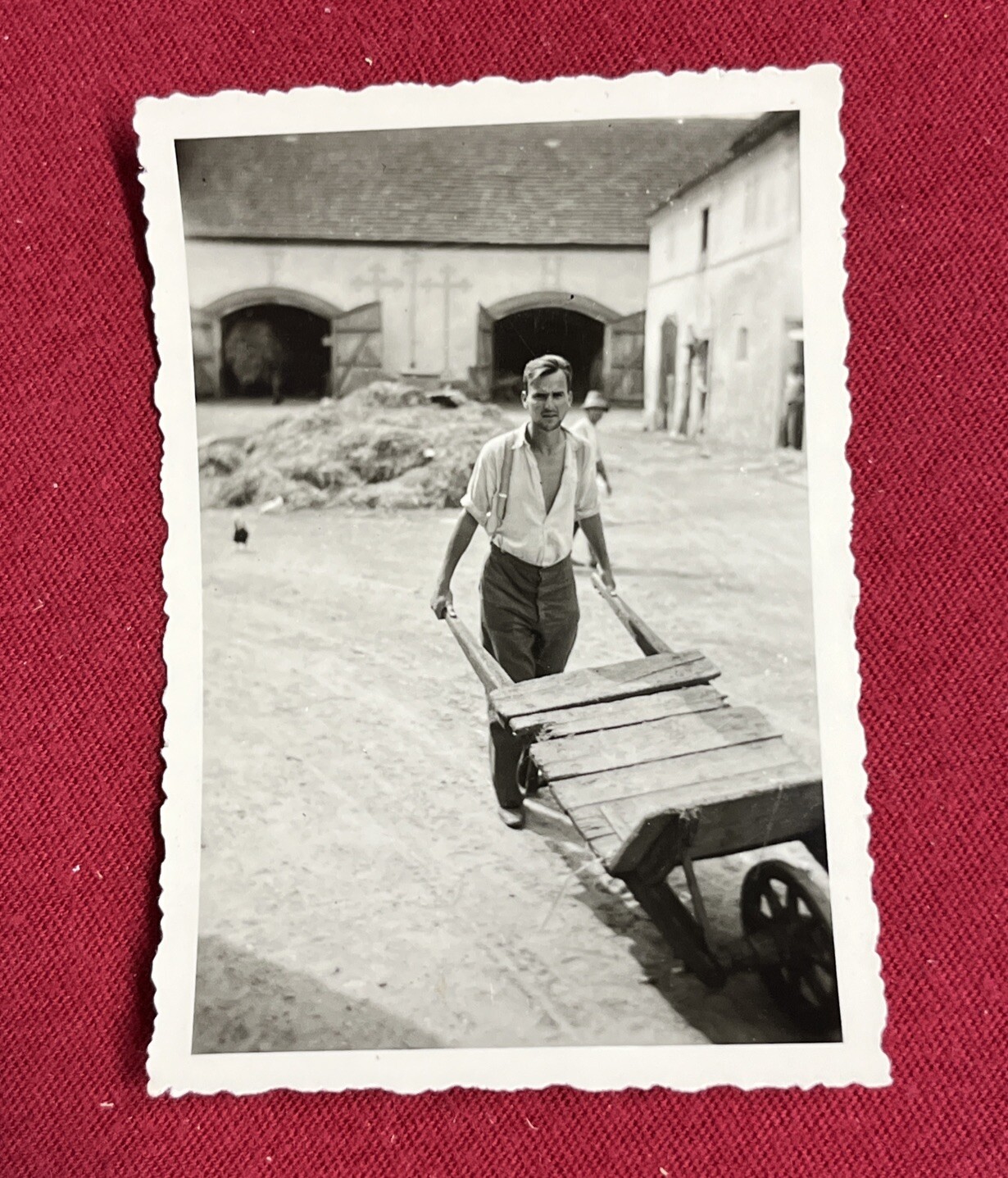 WW2 WWII Original German Military wartime Photo Soldier Working W Wheelbarrow