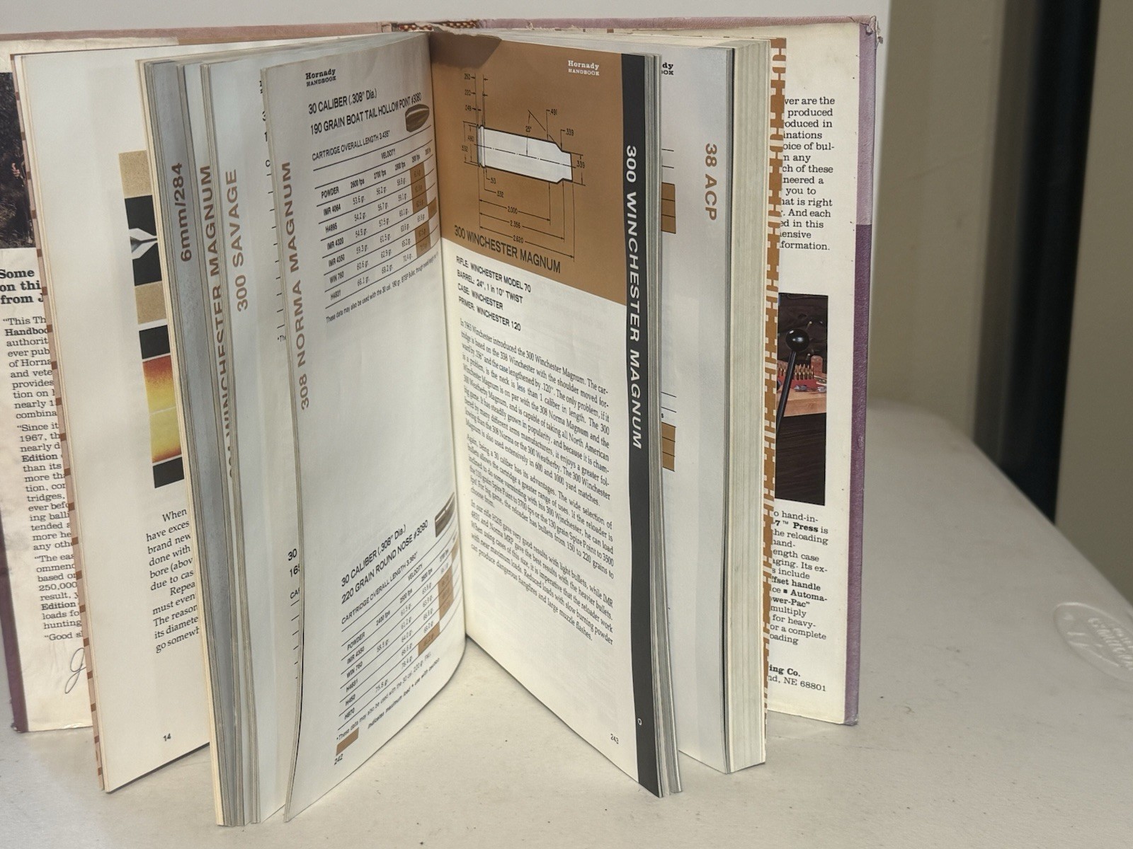 Vintage 1982 Hornady Handbook of Cartridge Reloading 3rd Edition Hard Back
