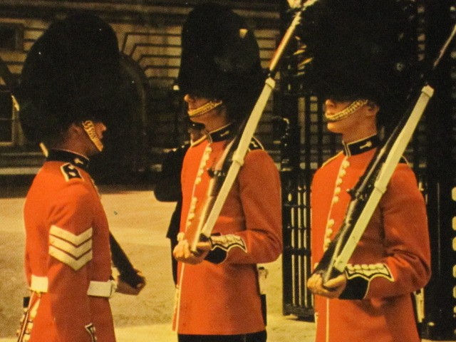 Photo Postcard: Senties At Buckingham Palace – London