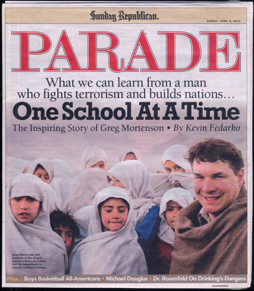 PARADE 4/6 2003 Michael Douglas; High School All-America Basketball Lebron James