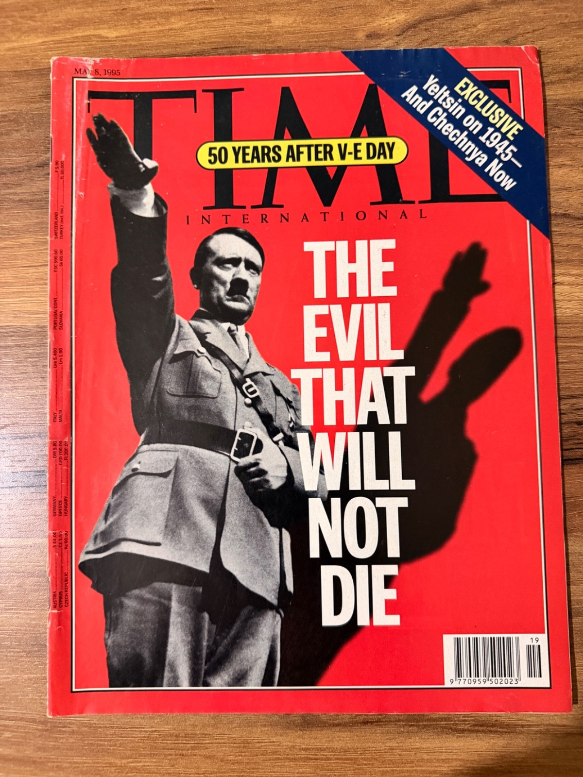 TIME International May 8 1995 Hitler Cover VE Day WWII History Rare Magazine