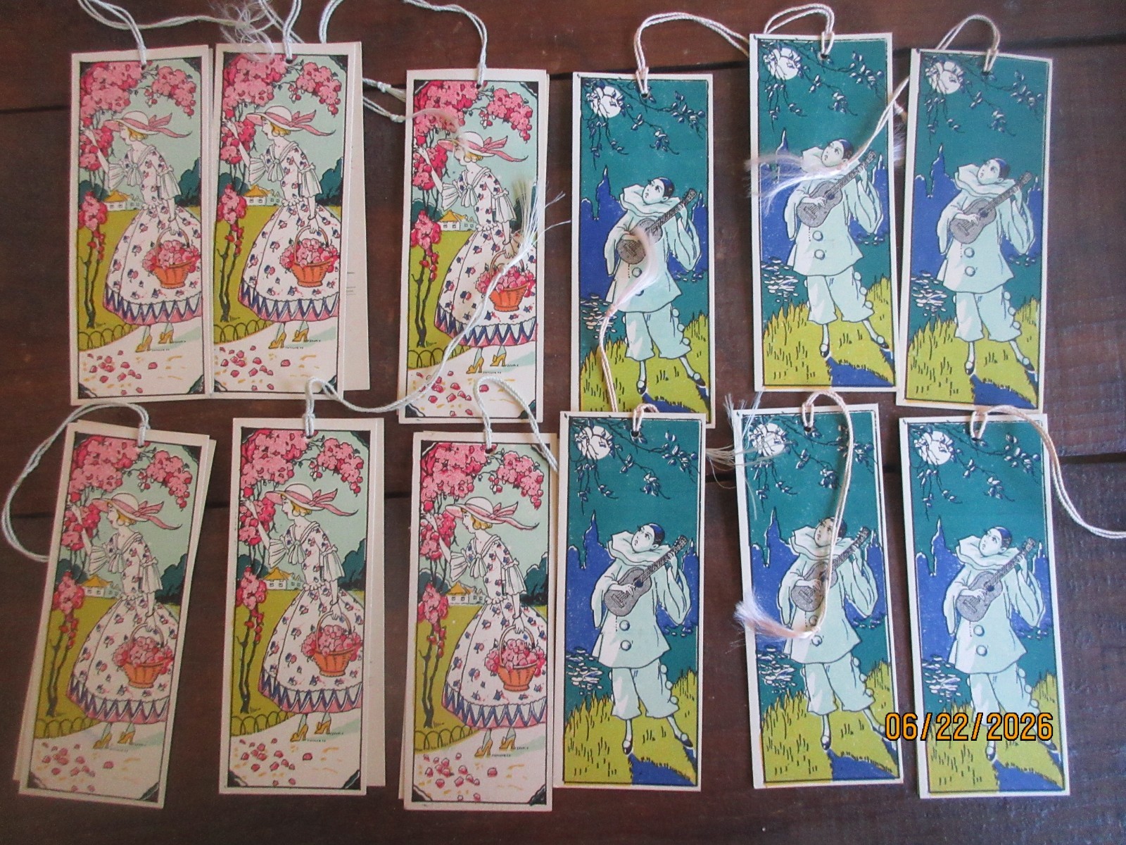 Set of 12 1920 – 1930’s Unused Bridge Tally Cards Pierrot & a Girl with Flowers