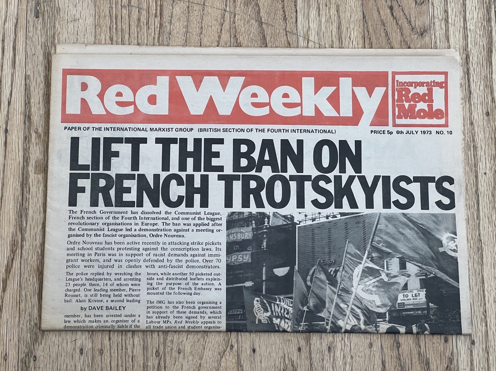 Left Wing Socialist Marxist Journal United Kingdom Papers-Wear and Imperfection