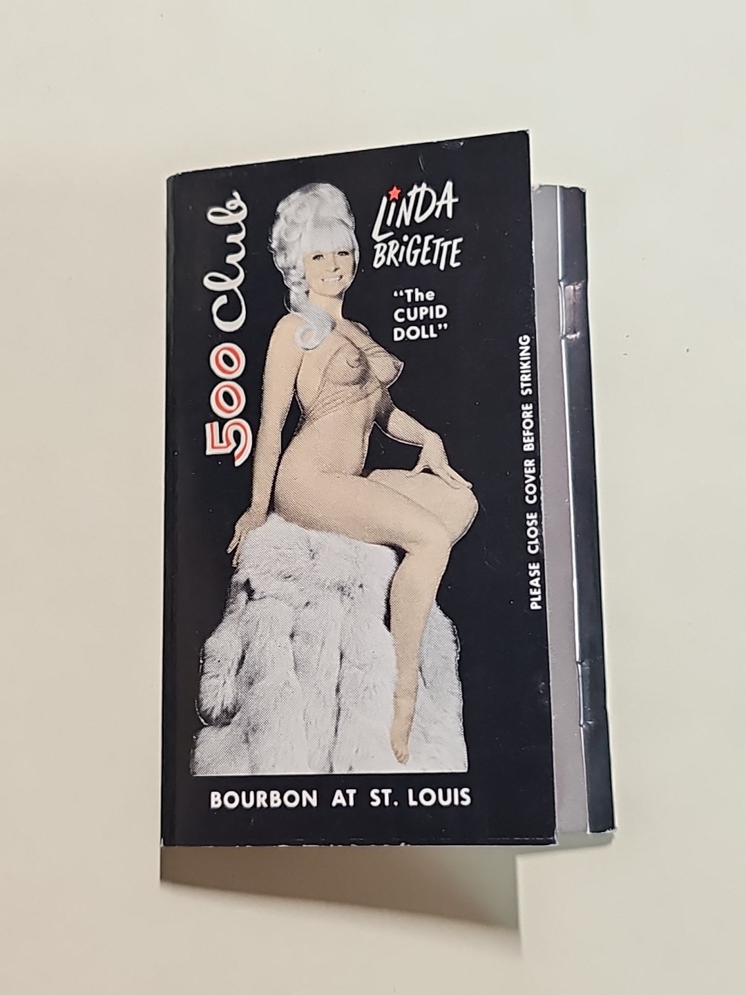 Vintage Unstruck Ivanhoe Piano Bar/500 Club Matchbook Linda Brigette Risqué