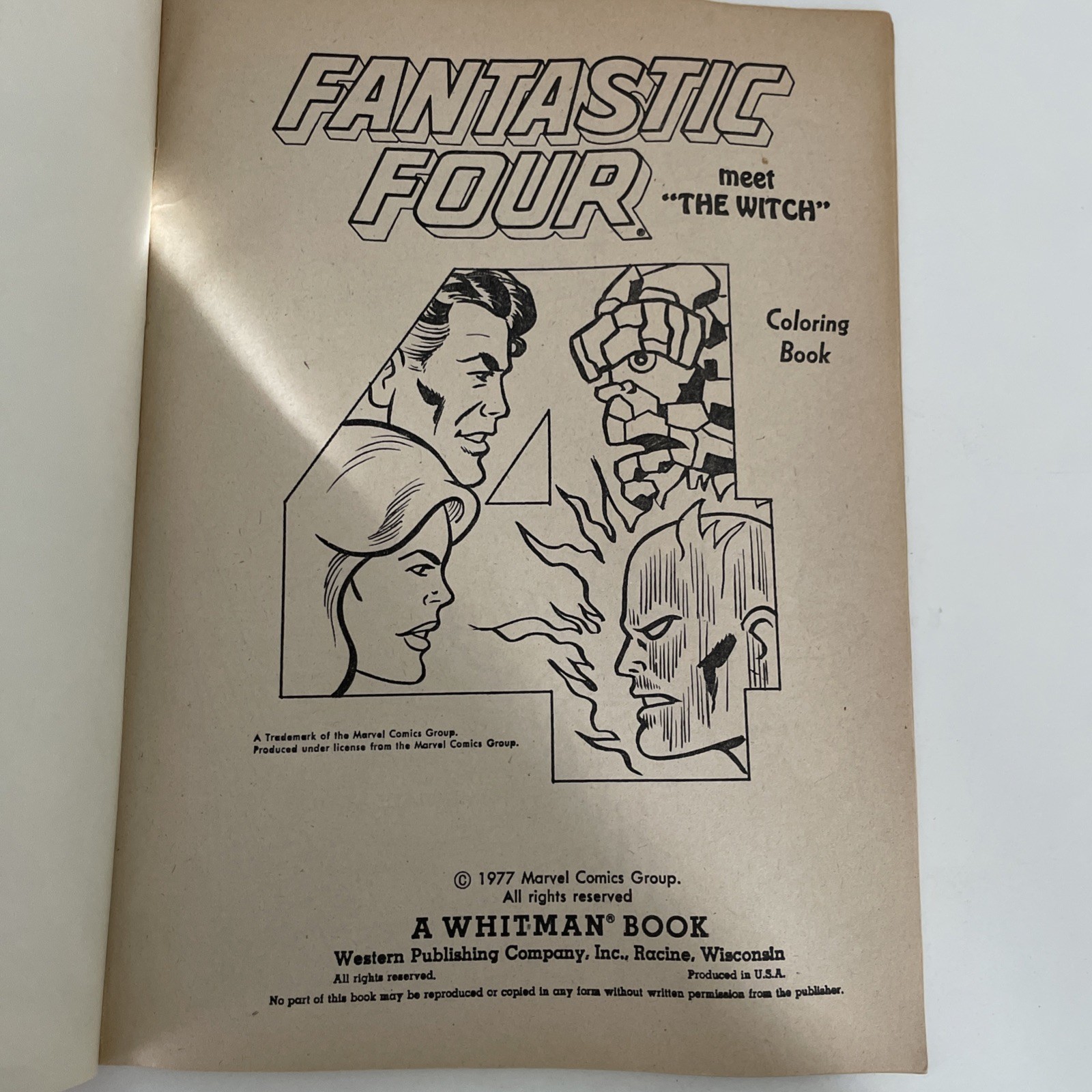 Vintage Marvel Comics – FANTASTIC FOUR Meet “THE WITCH” Coloring Book – 1977