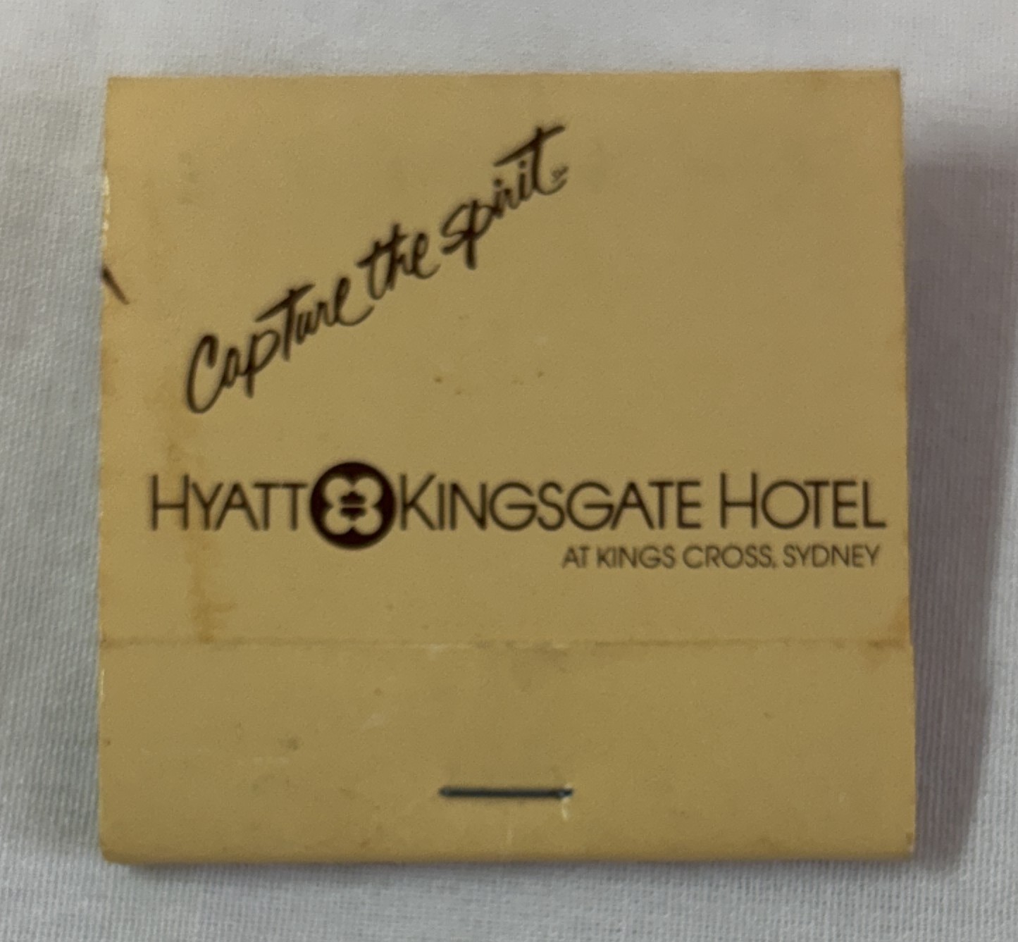 vintage matchbook ~ HYATT KINGSGATE HOTEL Kings Cross, Sydney, Australia
