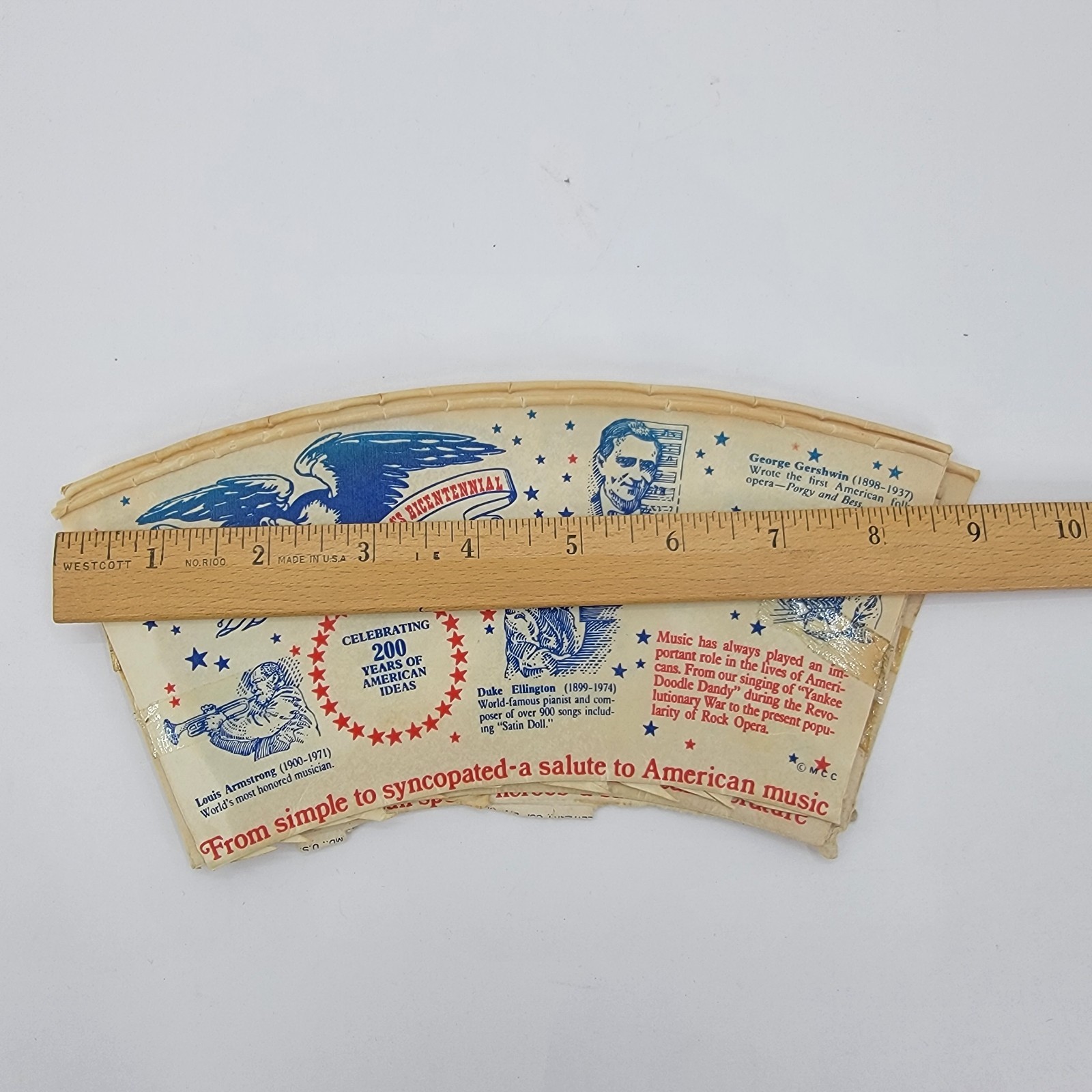 American Revolution Bicentennial 1976 paper cups 1776 USA United States