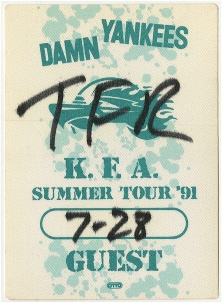 Damn Yankees 1991 concert tour issued Band Guest Backstage Pass