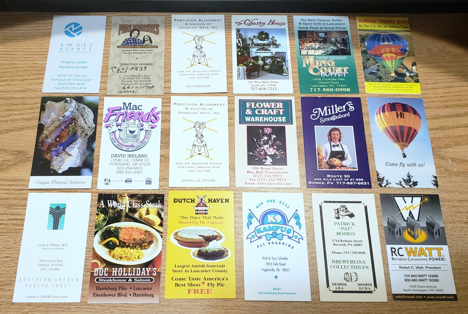 🔥 LOT of 100 VERTICAL BUSINESS CARDS for BUSINESS CARD COLLECTION L17