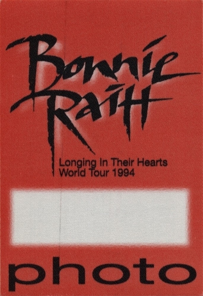 Bonnie Raitt 1994 Longing In Their Hearts concert tour Backstage Pass