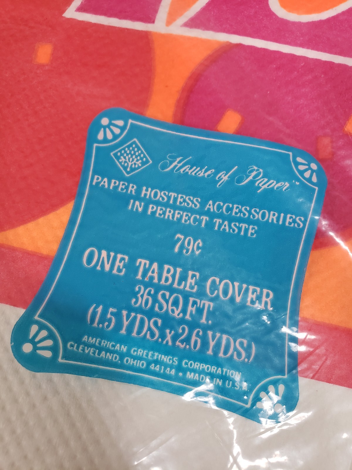 NEW 70s Mod Crepe PAPER Table cover HAPPY NEW YEAR pink orange retro party decor