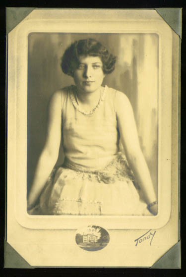 Unknown girl flapper? Gardner High Class of 1926 photo