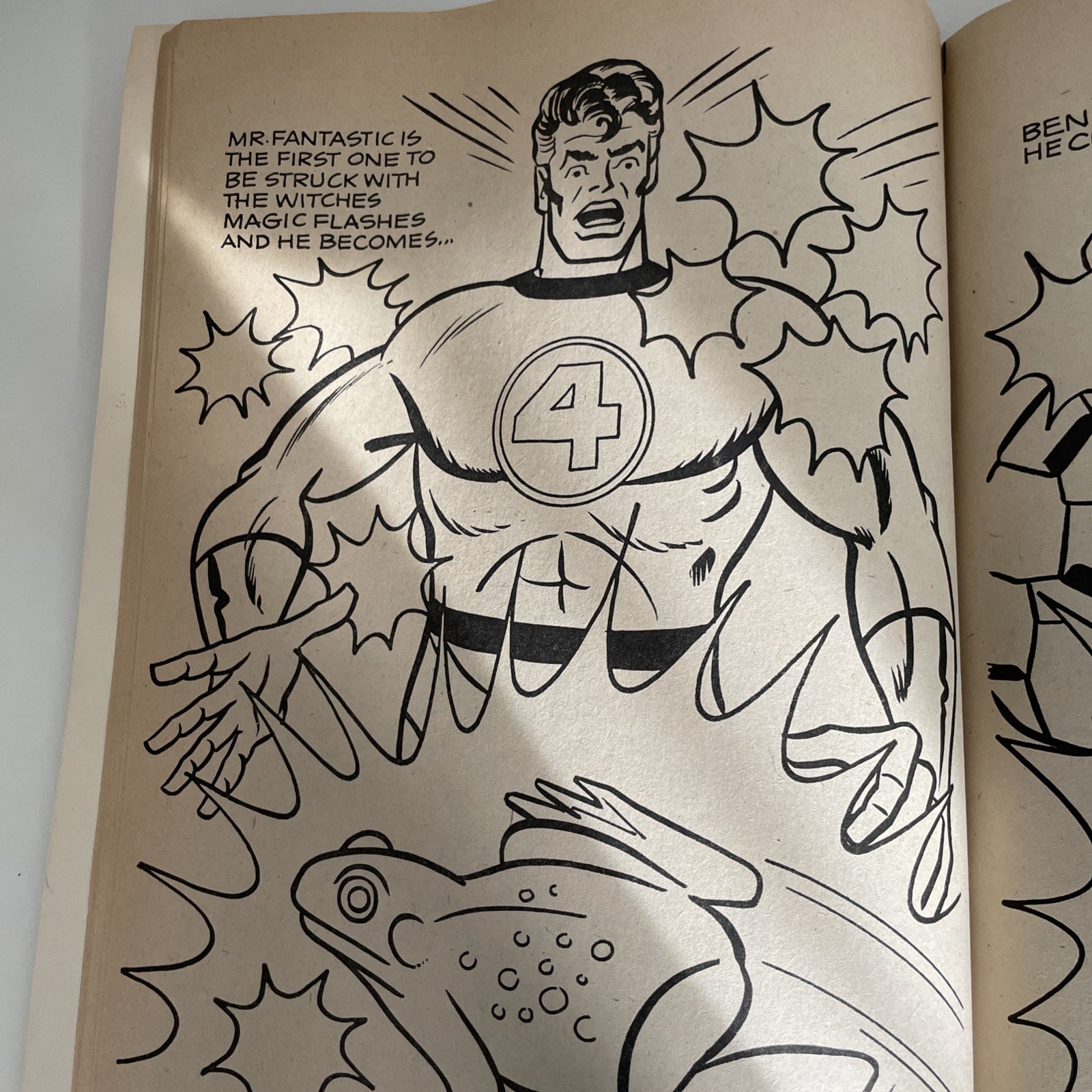 Vintage Marvel Comics – FANTASTIC FOUR Meet “THE WITCH” Coloring Book – 1977