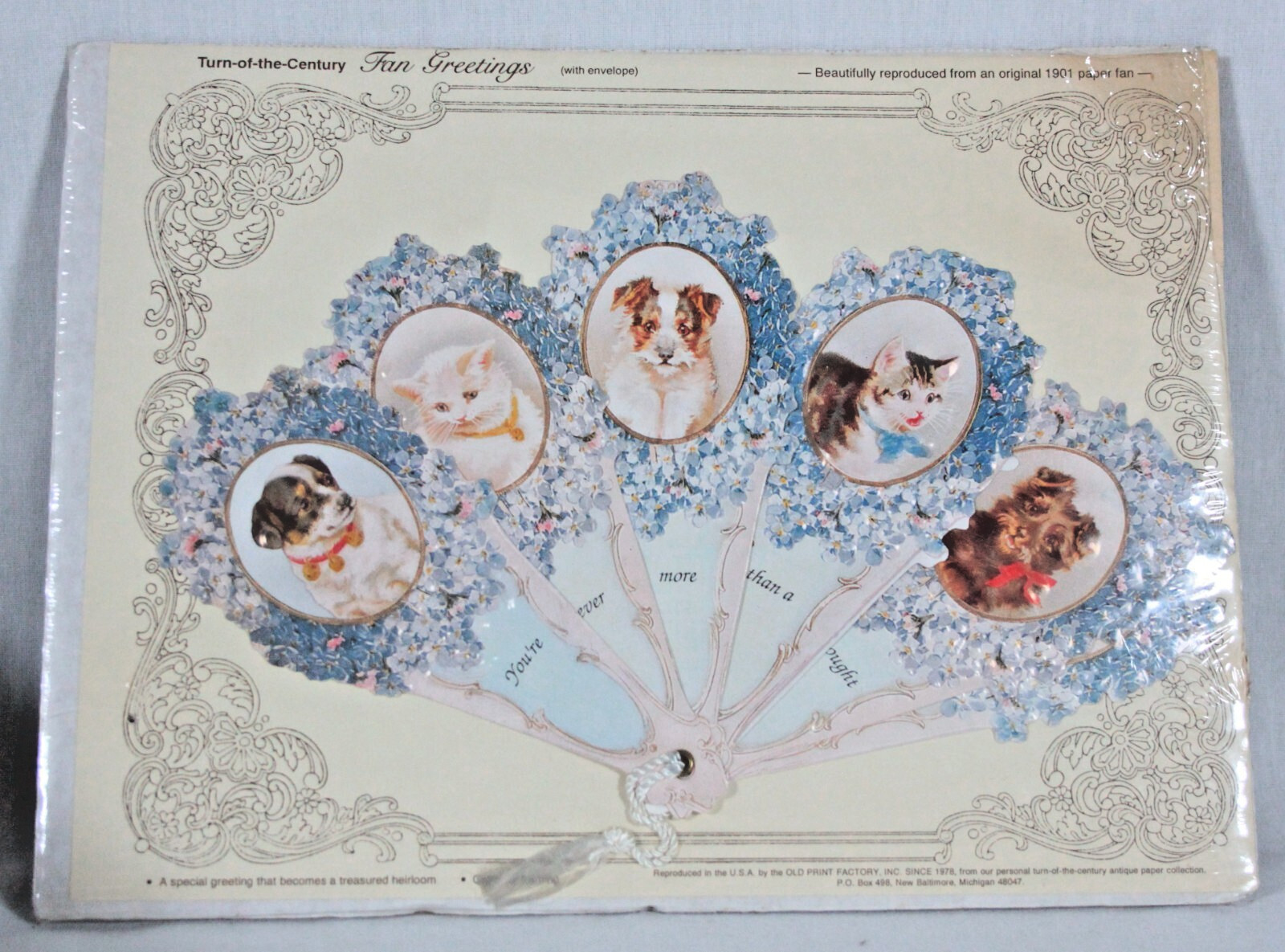 RARE! VINTAGE OLD PRINT FACTORY TURN OF THE CENTURY 6 DOGS & CATS PAPER FAN NEW