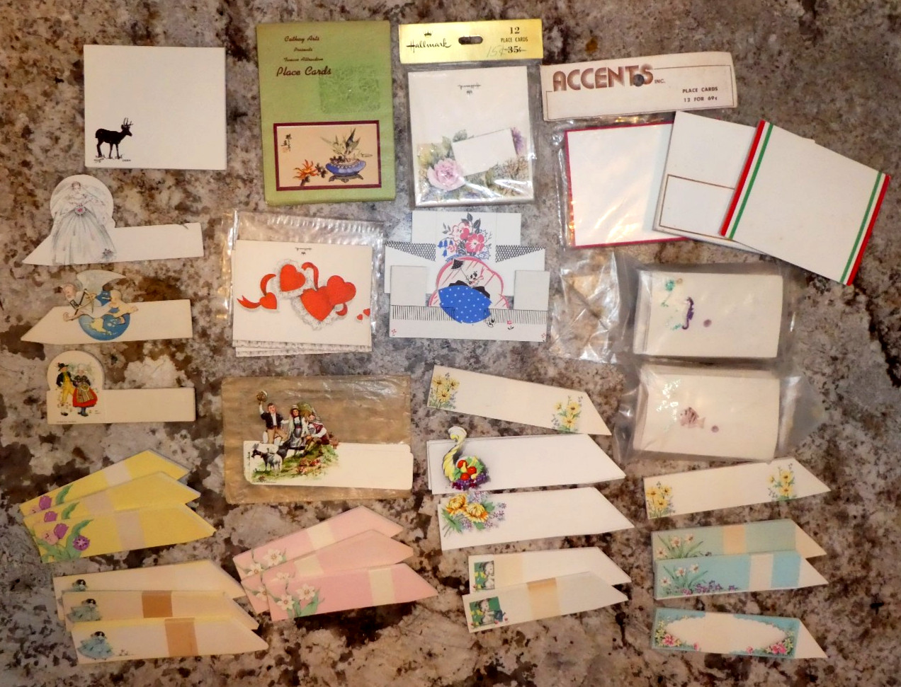 LARGE LOT Vintage 1920s-1970s Place Name Cards Hallmark Art Deco Costume/Fashion
