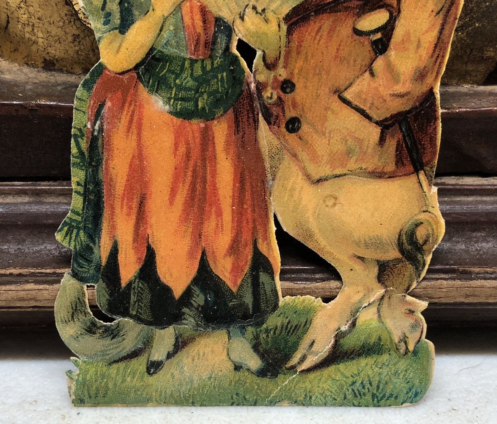 Die Cut Scrap of a Cat & Pig Humorous Couple In Human Clothing – L12