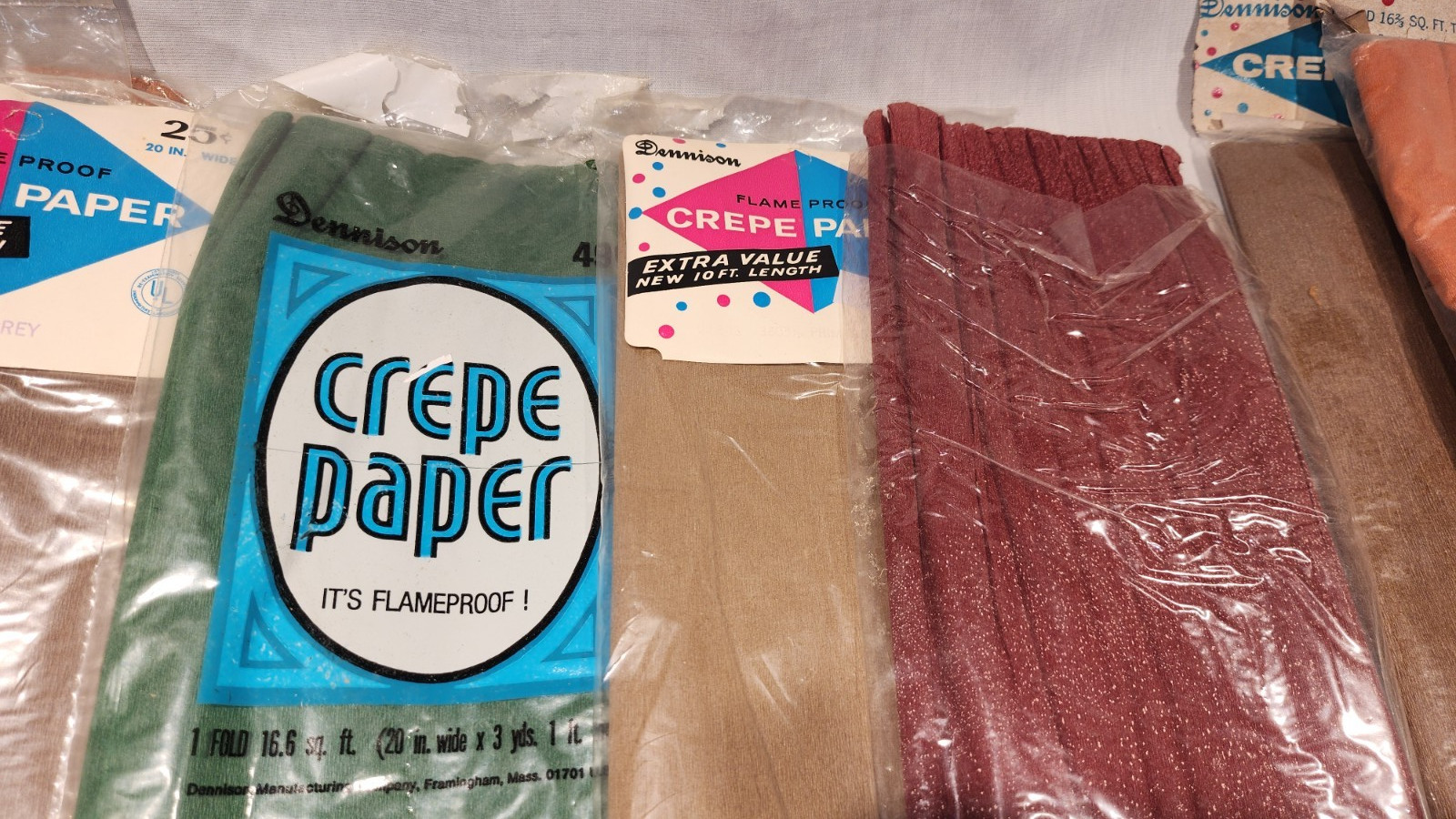 12 Pkg Vtg DENNISON Crepe Paper Fall Colors Crafts 10Ft x 20″ Green Tan Orange