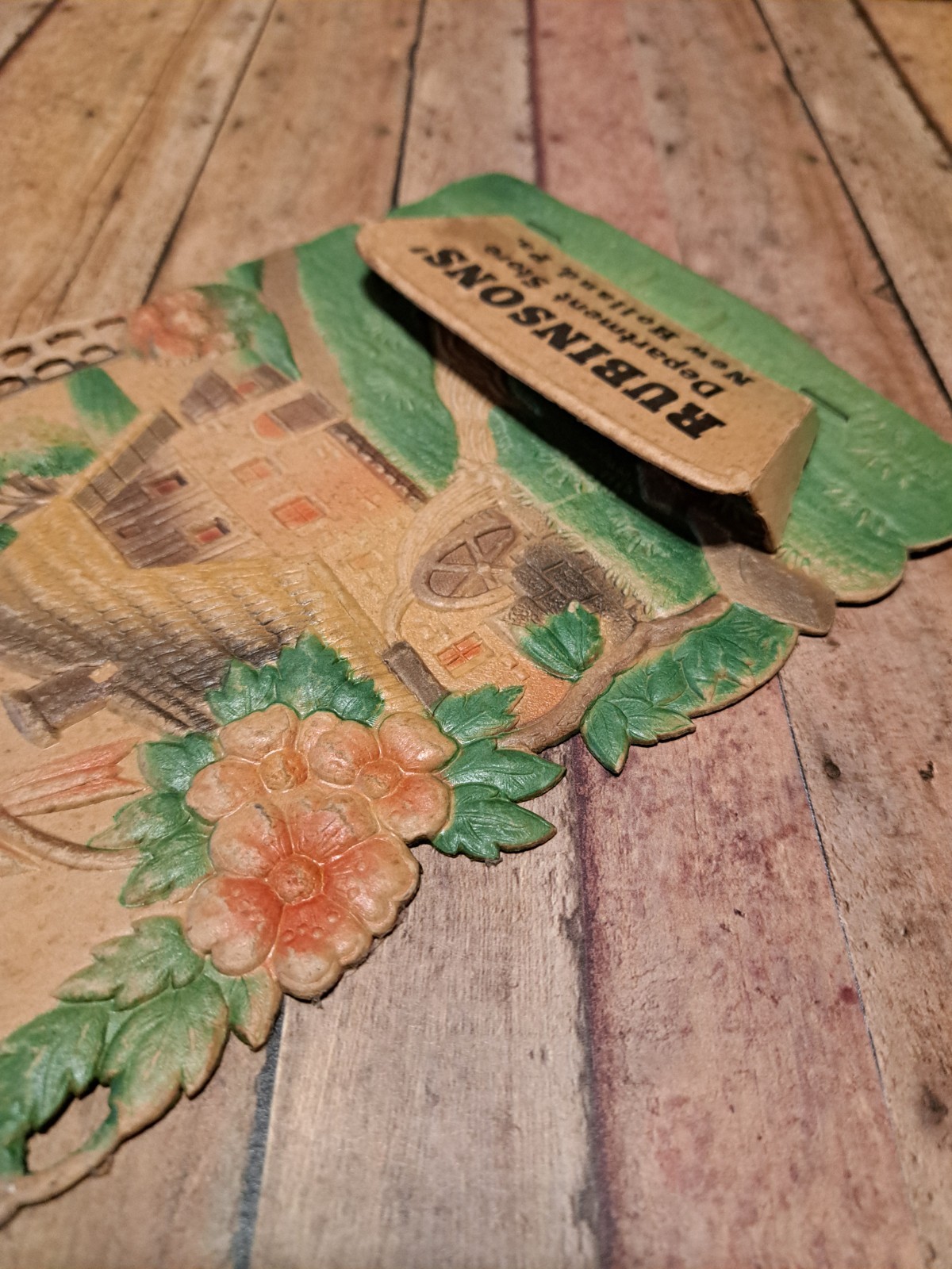 VINTAGE EMBOSSED GERMAN DIE CUT CALENDAR TOP LOVE BIRDS WITH COTTAGE