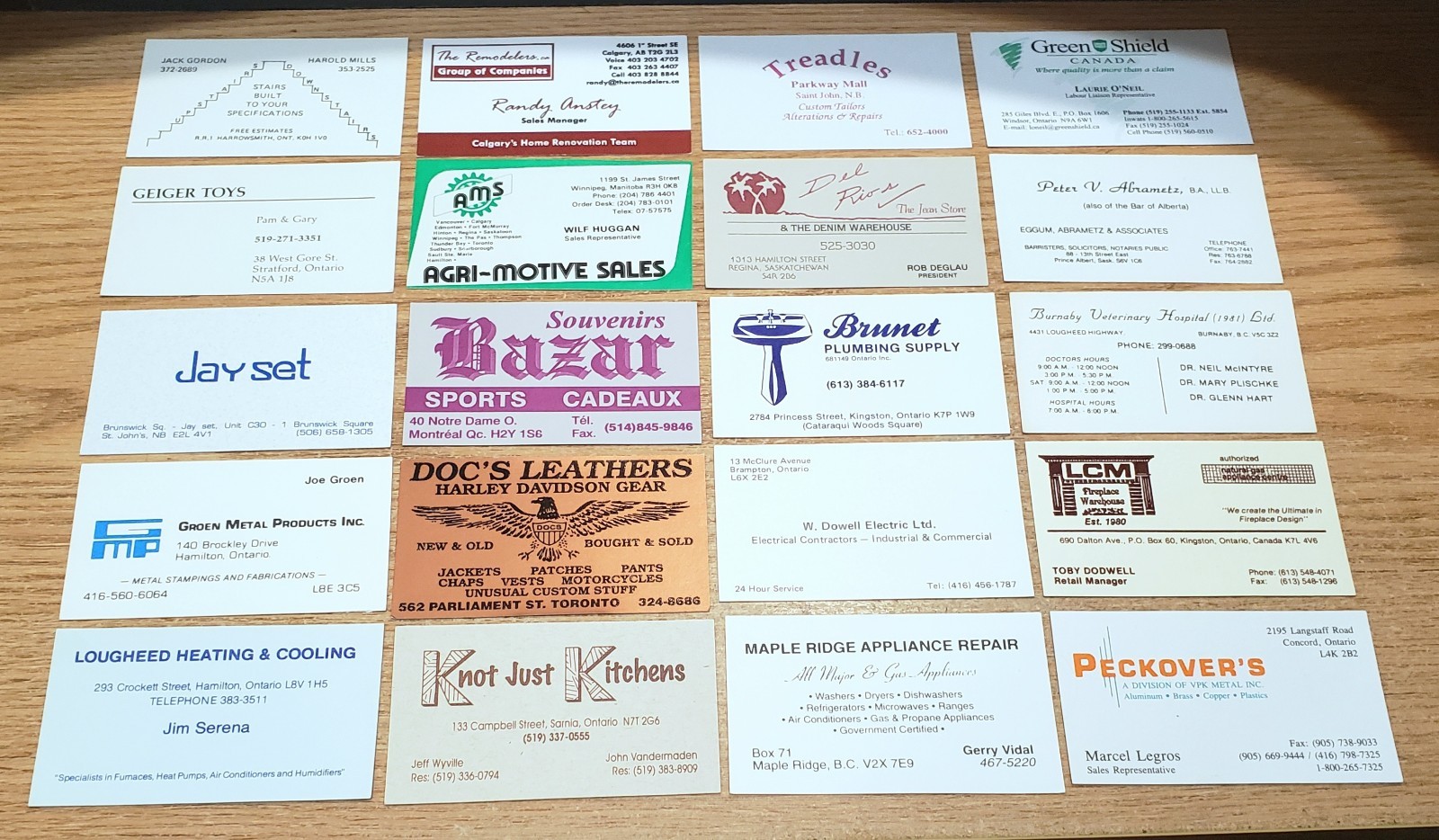 🔥 LOT of 100 CANADA Related BUSINESS CARDS for BUSINESS CARD COLLECTION L16
