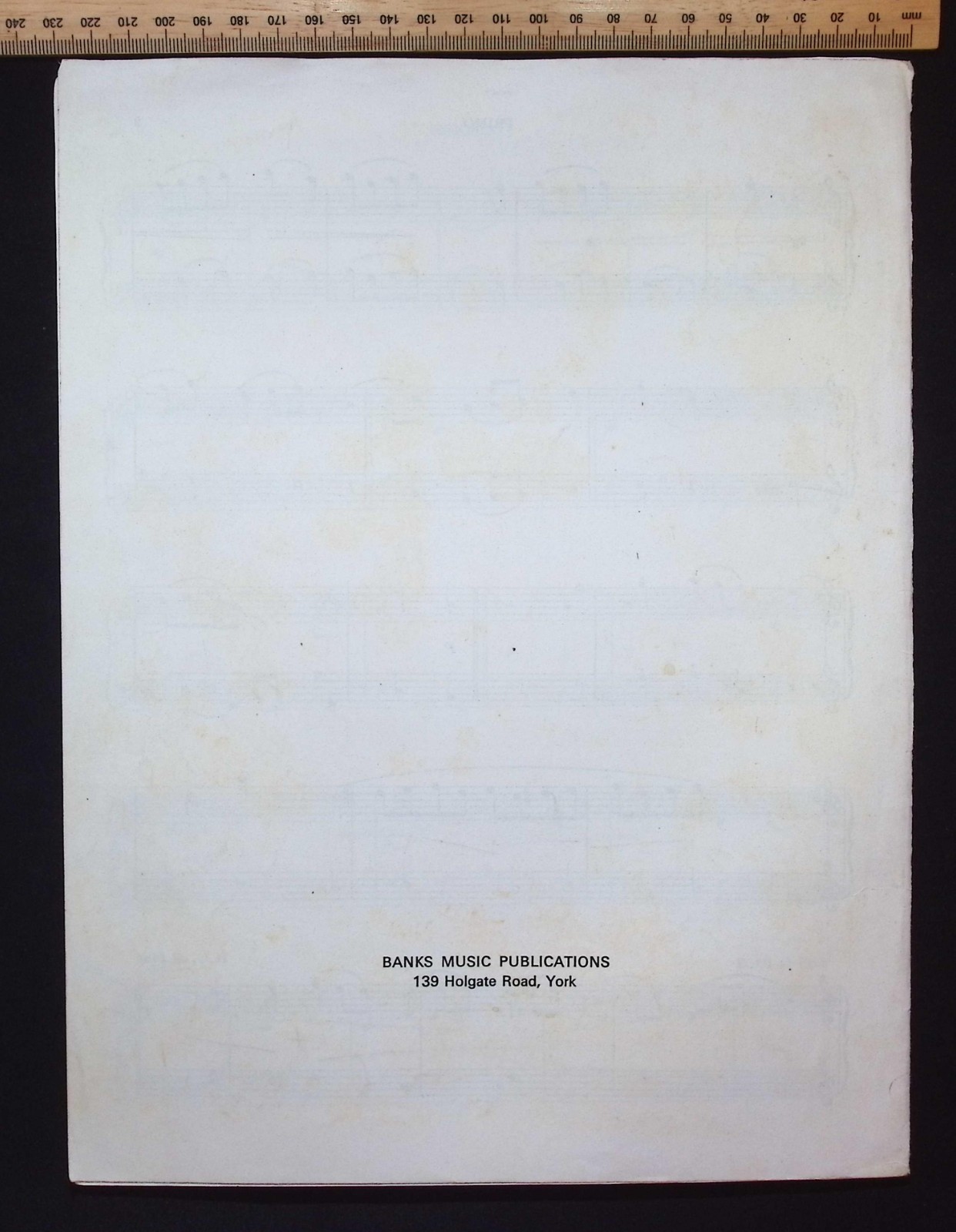 Two 18th Century Gavottes as Easy Piano Duets by William Appleby, 1974 Banks
