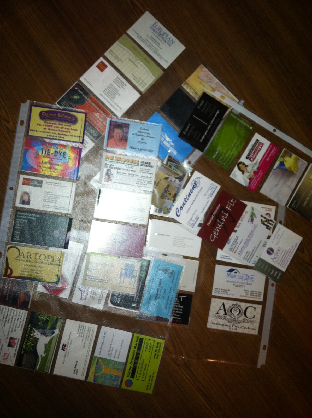 100 COLORFUL BUSINESS CARDS. LOT=COLLECTION of 100 DIFFERENT. NO DUPLICATES