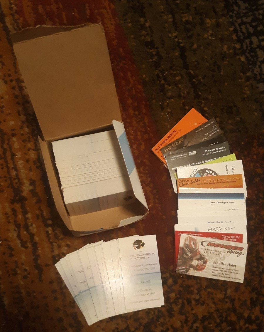 LOT of 260 +/- BUSINESS CARDS for collecting mainly Virginia/DelMarVa region