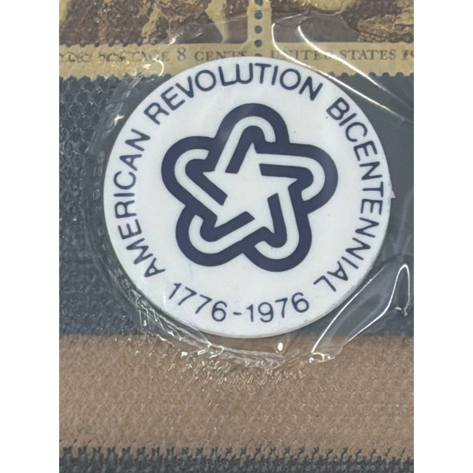 1976 American Revolution Bicentennial Cover Medals Washington & Jefferson