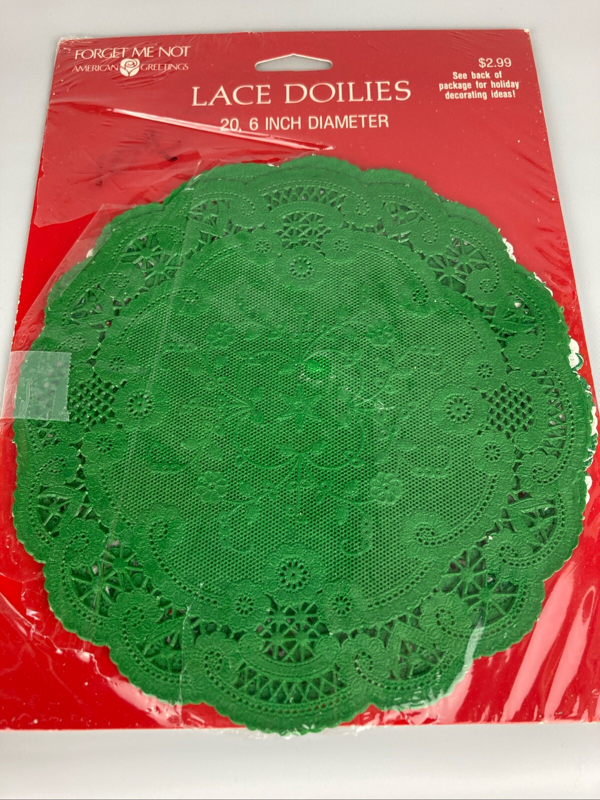 Vintage Paper Lace Doilies Christmas Poinsettia Green Holly 6″ NOS