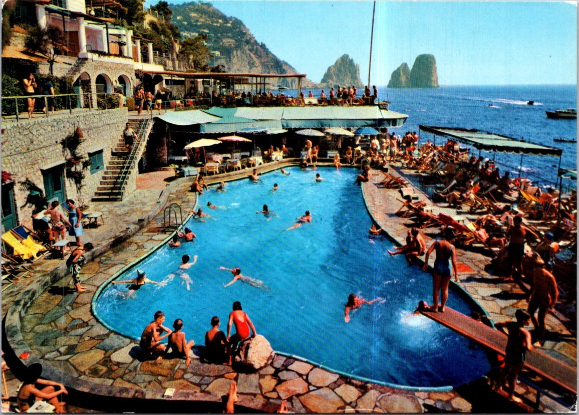 (1221) 11-7-2025 – Italy (posted to Australia 1986 from UK) Island of Capri