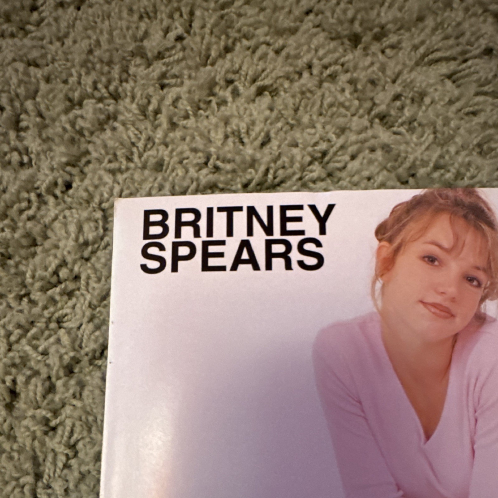 Lot of 2 Celebrity Photo Prints/Cards – Britney Spears & Justin