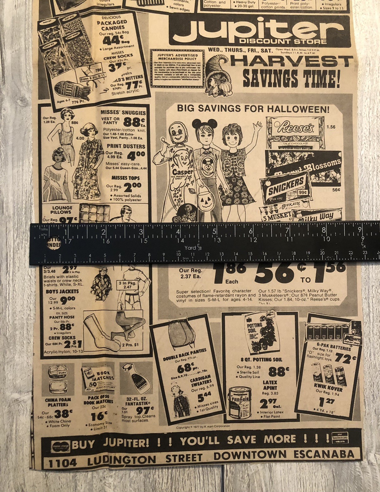 VTG 1970’s Jupiter Store Halloween Costumes & Candy & More Newspaper Ad 0C25
