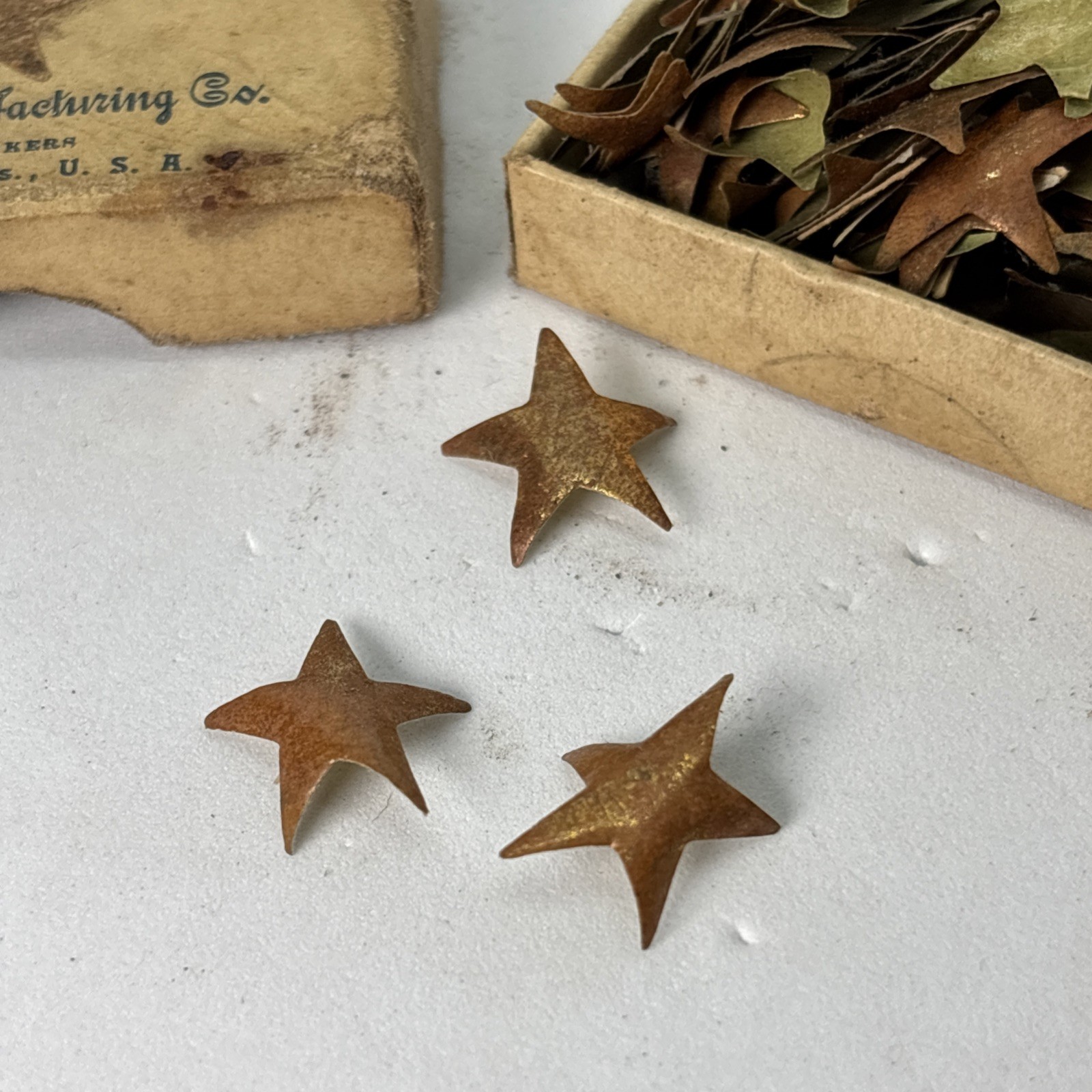 Antique Old Box of Dennison’s Metallic Gummed Stars No. 2-100 Count USA