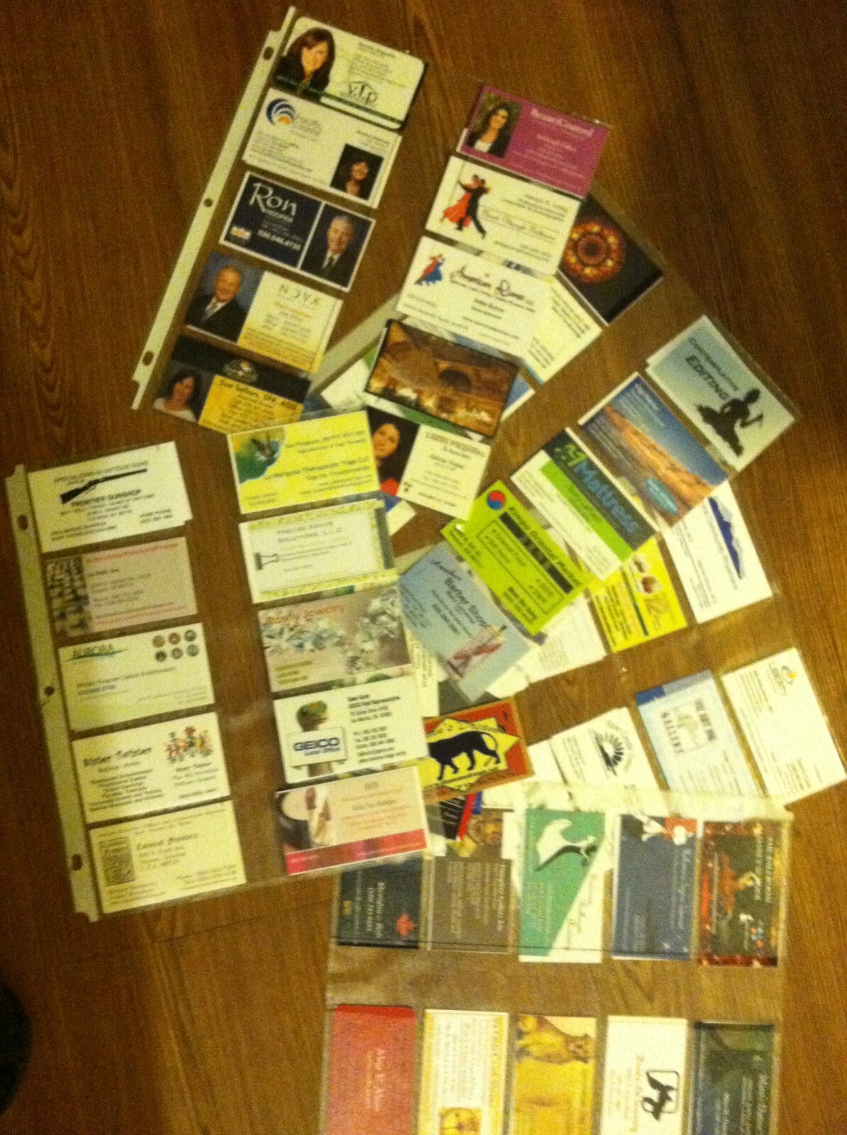 100 COLORFUL BUSINESS CARDS. LOT=COLLECTION of 100 DIFFERENT. NO DUPLICATES