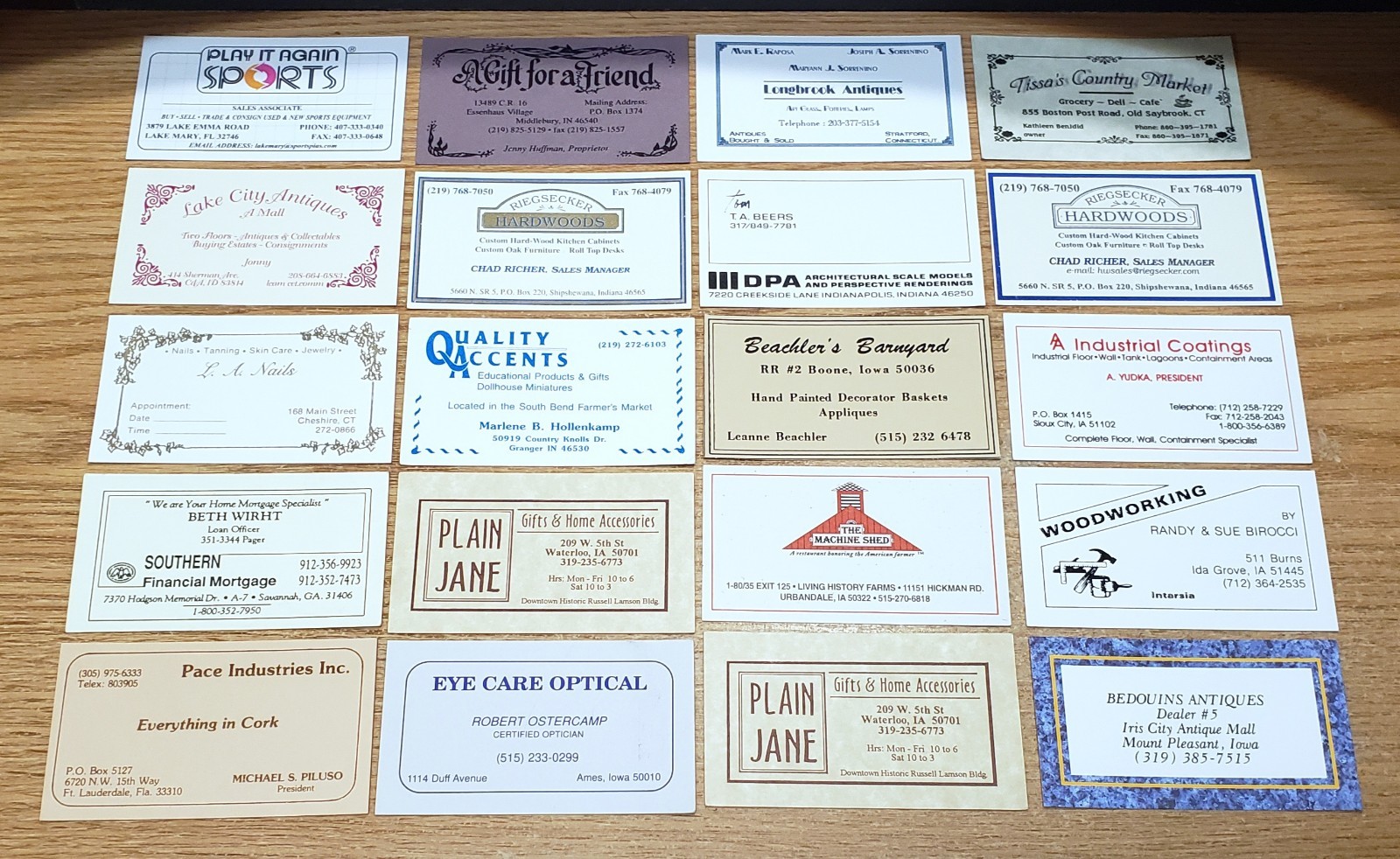 🔥 LOT of 100 Misc. BUSINESS CARDS w/ BORDERS for BUSINESS CARD COLLECTION L10